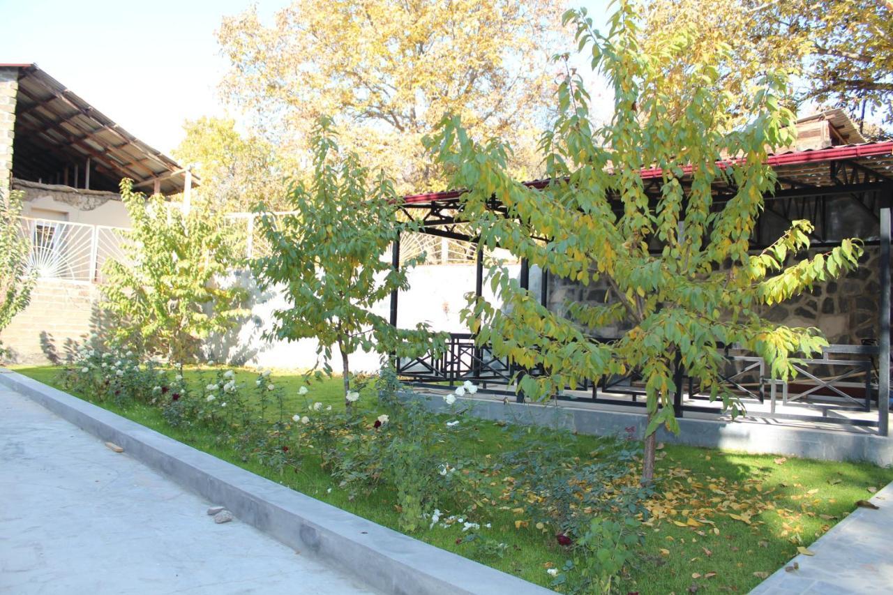 Cherry Garden Boutique Hotel Yeghegnadzor Ngoại thất bức ảnh