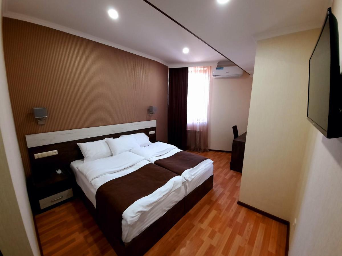 Cherry Garden Boutique Hotel Yeghegnadzor Ngoại thất bức ảnh